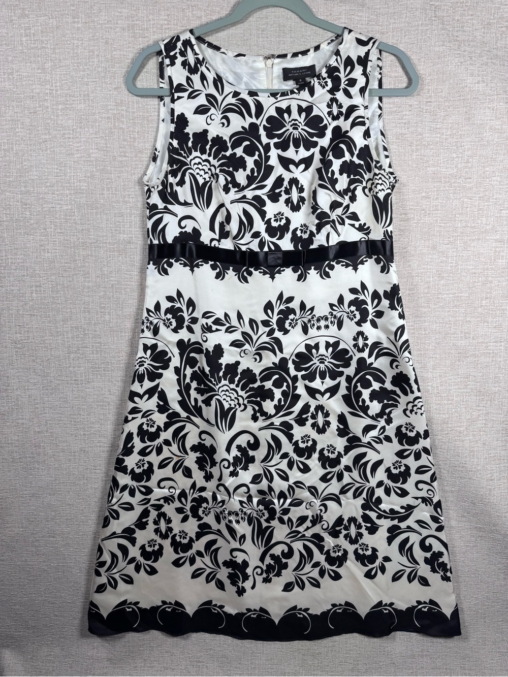 Tahari Black and White Floral Sheath Dress sz 8